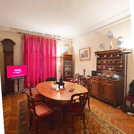 Beautiful Flat In The Center Of 6 Th District Appartamento Parigi